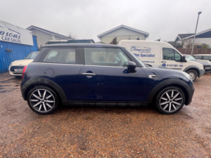 2018 MINI Hatch 1.5 Cooper Euro 6 (s/s) 3dr in Blue — image 6