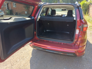 2018 Ford Ecosport 1.5 Ecoblue St-Line in Red — image 5