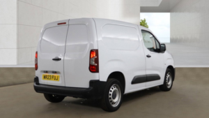 2023 Vauxhall Combo 1.5 Turbo D 2300 Prime Panel Van 5dr Diesel Manual L1 H1 Euro 6 (s/s) (100 Ps) in White — image 4