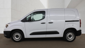 2023 Vauxhall Combo 1.5 Turbo D 2300 Prime Panel Van 5dr Diesel Manual L1 H1 Euro 6 (s/s) (100 Ps) in White — image 6