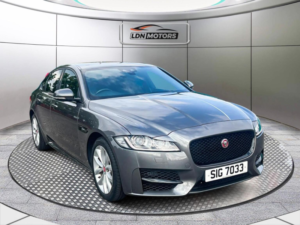 2017 Jaguar Xf 2.0d R-Sport Auto Euro 6 (s/s) 4dr in Grey — image 5