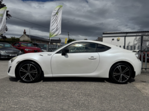 2013 Toyota Gt86 2.0 Boxer D-4s in White — image 2