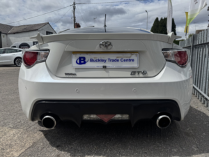 2013 Toyota Gt86 2.0 Boxer D-4s in White — image 4
