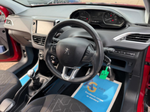 2019 Peugeot 2008 1.2 Puretech Signature Euro 6 (s/s) 5dr in Red — image 3