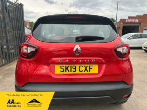 2019 Renault Captur 0.9l Play Tce SUV 5dr Petrol Manual Euro 6 (89 Bhp) in Red — image 4