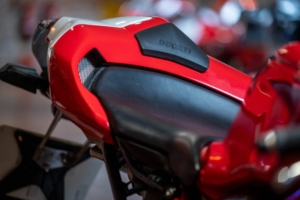 2004 Ducati 999 *r Model - Only 2000 Miles* in Red — image 5