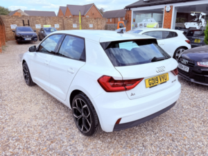 2019 Audi A1 1.0 Tfsi 25 Se in White — image 4