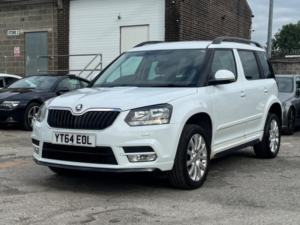 2014 Skoda Yeti 2.0 Tdi Black Edition 4WD Euro 5 5dr in White — image 5