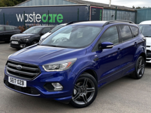 2017 Ford Kuga 2.0 Tdci Ecoblue St-Line in Blue — image 3