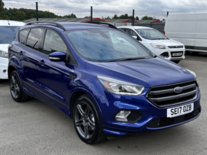 2017 Ford Kuga 2.0 Tdci Ecoblue St-Line in Blue — image 6