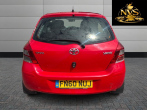 2010 Toyota Yaris 1.3 Dual Vvt-I Tr in Red — image 6