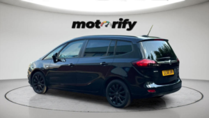 2016 Vauxhall Zafira Tourer 1.4i Turbo Design Euro 6 5dr in Black — image 6