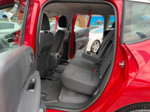 2012 Peugeot 3008 1.6 E-Hdi Active Egc Euro 5 (s/s) 5dr in Red — image 5