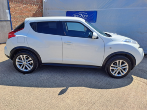 2012 Nissan Juke 1.6 Acenta Premium in White — image 6