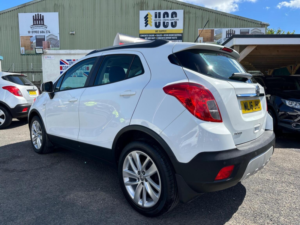 2016 Vauxhall Mokka 1.6i Exclusiv 2WD Euro 6 (s/s) 5dr in White — image 4
