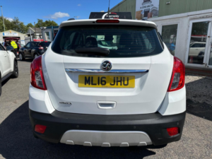 2016 Vauxhall Mokka 1.6i Exclusiv 2WD Euro 6 (s/s) 5dr in White — image 5
