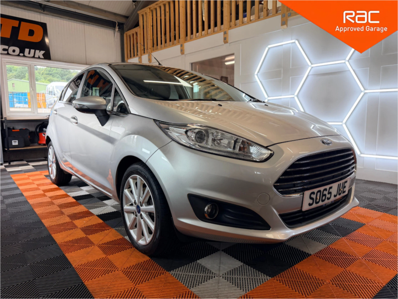 2016 Ford Fiesta 1.0t Ecoboost Titanium Hatchback 5dr Petrol Manual Euro 6 (s/s) (100 Ps) in Silver — image 1