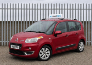 2011 Citroen C3 Picasso 1.6 Hdi Exclusive Euro 5 5dr in Red — image 2