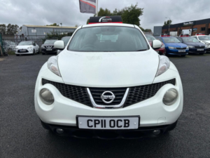 2011 Nissan Juke 1.6 Acenta Euro 5 5dr in White — image 2