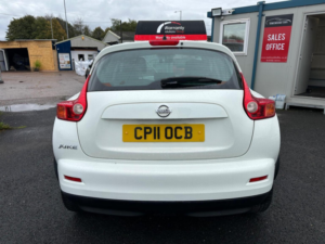 2011 Nissan Juke 1.6 Acenta Euro 5 5dr in White — image 6