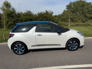2017 Ds Automobiles Ds 3 Cabrio 1.2 Puretech Elegance in White — image 2
