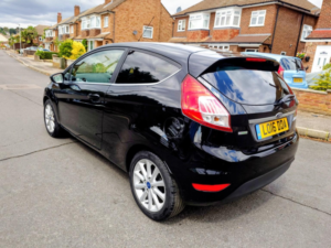 2016 Ford Fiesta 1.0 T Ecoboost Titanium in Black — image 5