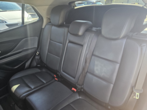 2014 Vauxhall Mokka 1.4 T Se in Red — image 3