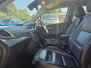 2014 Vauxhall Mokka 1.4 T Se in Red — image 6
