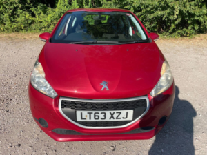 2013 Peugeot 208 1.4 Hdi Access+ Euro 5 5dr in Red — image 6