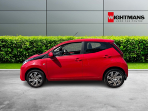 2019 Toyota Aygo 1.0 Vvt-I X-Play in Red — image 4