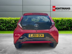 2019 Toyota Aygo 1.0 Vvt-I X-Play in Red — image 6