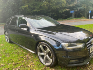 2015 Audi A4 Avant 2.0 Tdi Black Edition in Black — image 2