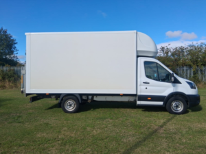 2021 Ford Transit 2.0 350 Ecoblue Luton Tail Lift 2dr Diesel Manual Rwd L4 Euro 6 (s/s) (drw) (130 Ps) in White — image 6