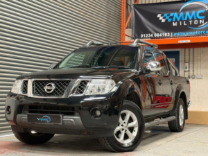 2015 Nissan Navara 2.5 Dci Tekna Auto 4WD Euro 5 4dr in Black — image 2