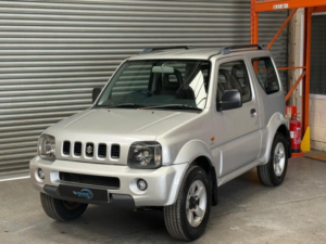 2005 Suzuki Jimny 1.3 Jlx 3dr in Silver — image 4