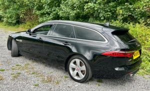 2019 Jaguar Xf 2.0 T 250*portfolio Estate*xenons-Meridian-Fsh-Ulez-Cam-Pronav*superb Rare Example* in Black — image 3