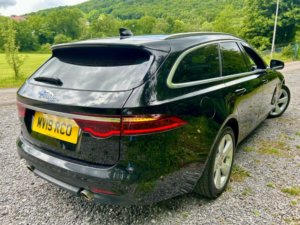 2019 Jaguar Xf 2.0 T 250*portfolio Estate*xenons-Meridian-Fsh-Ulez-Cam-Pronav*superb Rare Example* in Black — image 5