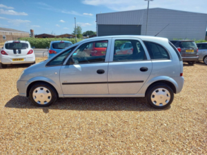 2007 Vauxhall Meriva 1.4i 16v Life 5dr in Blue — image 4