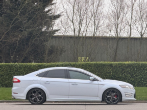 2014 Ford Mondeo 2.2 Tdci Titanium X Sport Euro 5 5dr in White — image 2