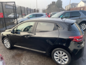 2020 Renault Clio 1.5 Blue Dci Iconic Hatchback 5dr Diesel Manual Euro 6 (s/s) (85 Ps) in Black — image 6