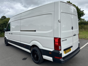 2022 Volkswagen Crafter 2.0 Tdi Cr35 Business Lwb 6 Speed in White — image 3