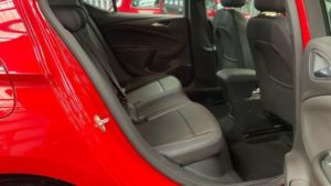 2017 Vauxhall Astra 1.4i Turbo Elite Euro 6 5dr in Red — image 3