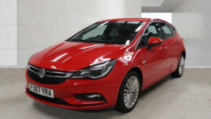 2017 Vauxhall Astra 1.4i Turbo Elite Euro 6 5dr in Red — image 6