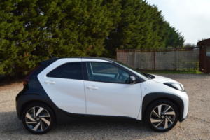 2023 Toyota Aygo X 1.0 Vvt-I Edge in White — image 4