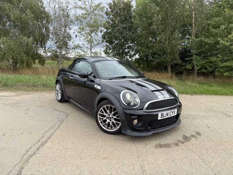 2014 MINI Coupe 2.0 Cooper Sd Coupe in Black — image 1