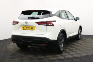 2023 Nissan Qashqai 1.3 Dig-T Mhev Acenta Premium SUV 5dr Petrol Hybrid Manual Euro 6 (s/s) (140 Ps) in White — image 5