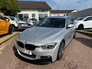 2017 BMW 3 Series 3.0 330d M Sport Auto Euro 6 (s/s) 4dr in Silver — image 4