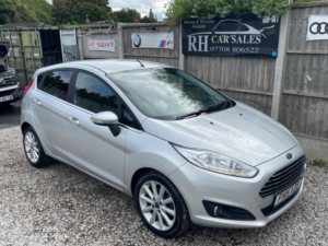 2015 Ford Fiesta 1.0t Ecoboost Titanium Euro 6 (s/s) 5dr in Silver — image 2