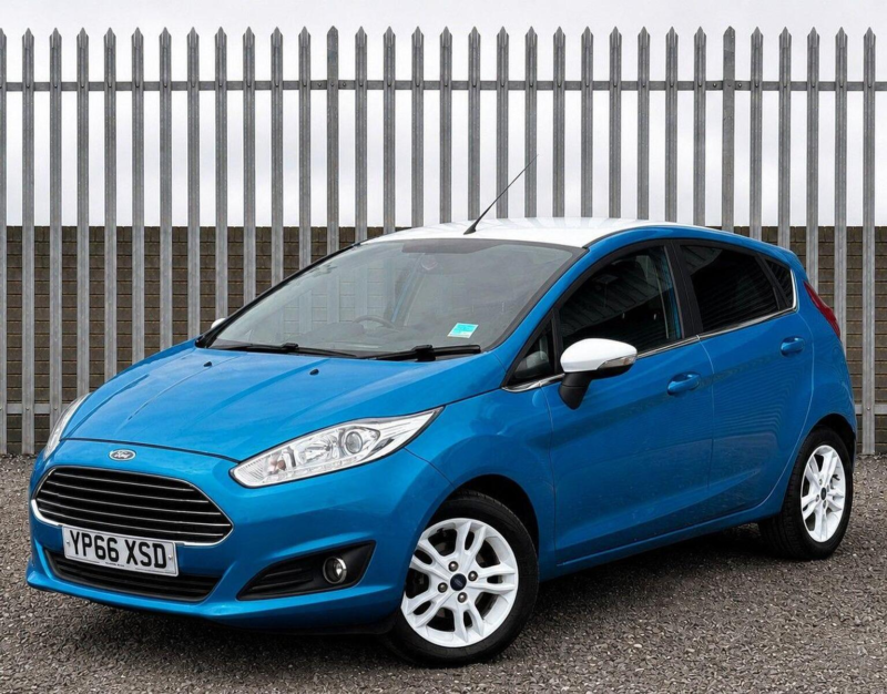 2016 Ford Fiesta 1.25 Zetec Blue Edition Euro 6 5dr in Blue — image 1
