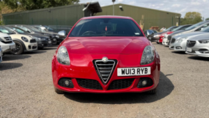 2013 Alfa Romeo Giulietta 1.4 Tb Multiair Sportiva Euro 5 (s/s) 5dr in Red — image 2